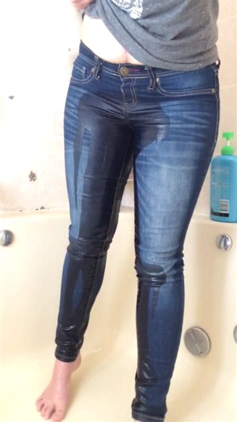 Shemale Piss Pants Porn Videos .